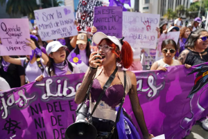 Lee más sobre el artículo Este 8M las calles se visten de morado ✊💜