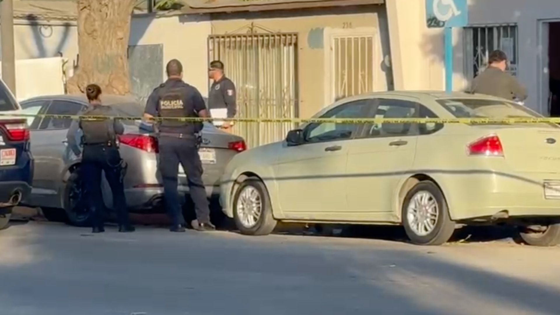 🚨💔 ¡Otra vez la violencia pegando duro! Investigan posible feminicidi0 en Tlacotepec